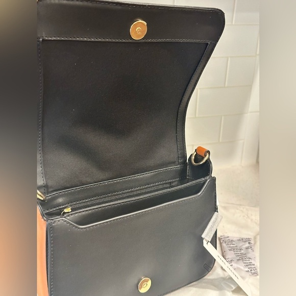 Authentic Marc Jacob’s 100% Leather Bag (NWOT) - Picture 6 of 15